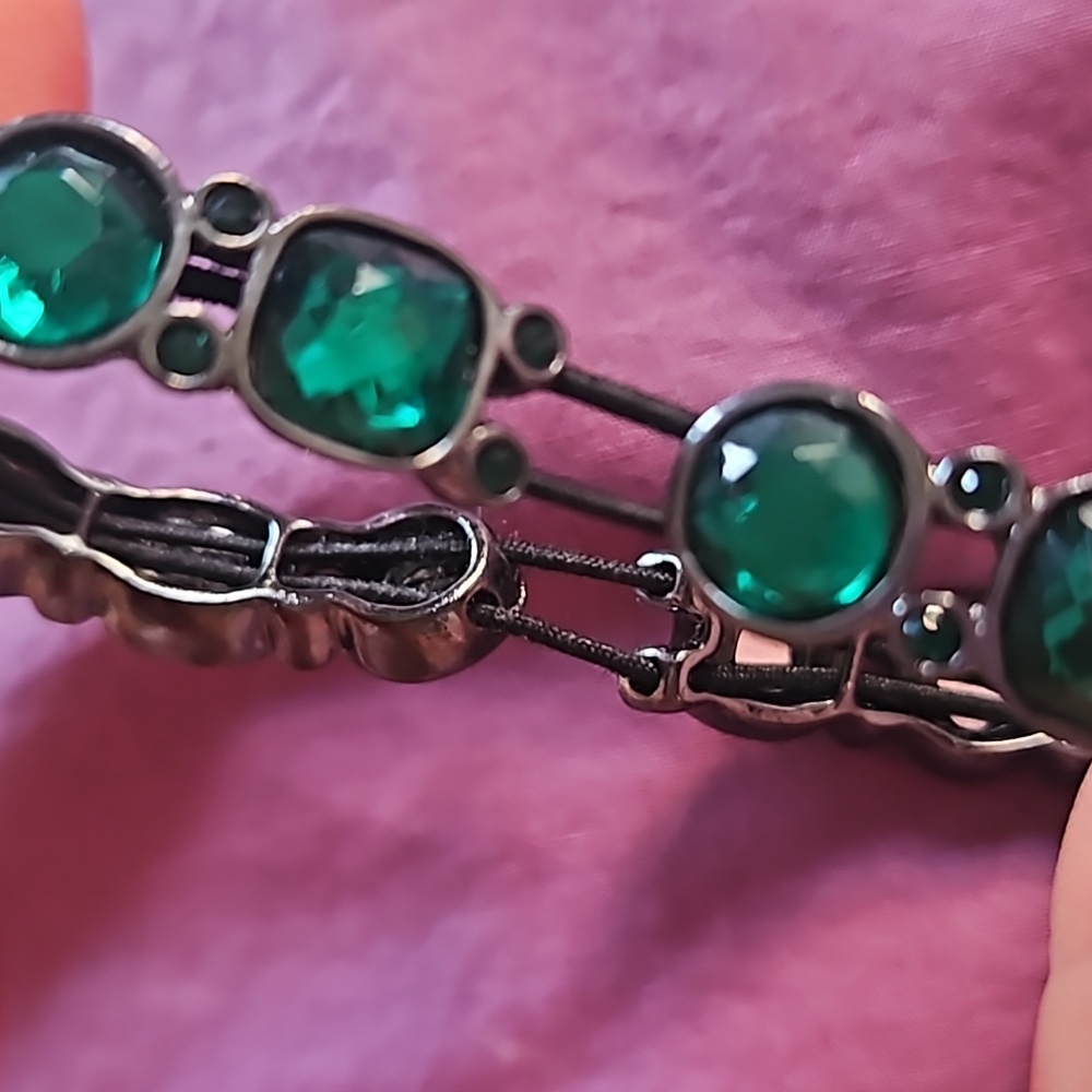 Avon deep emerald green sparkly stretch bangle bracelet - Picture 5 of 5